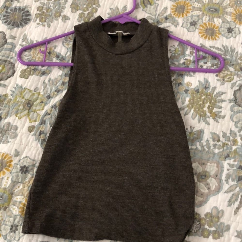 Ribbed crop top tank